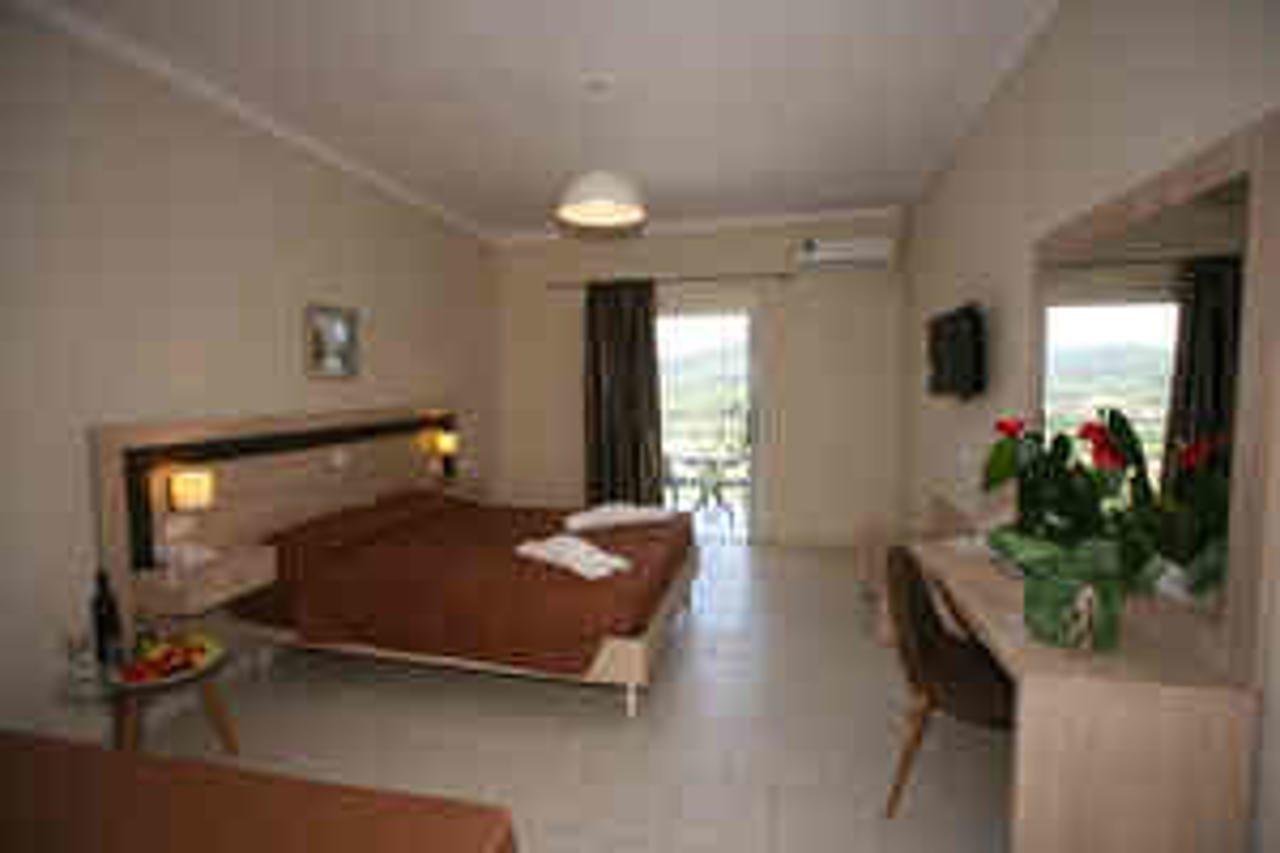 Hotel Saint George Palace 4*