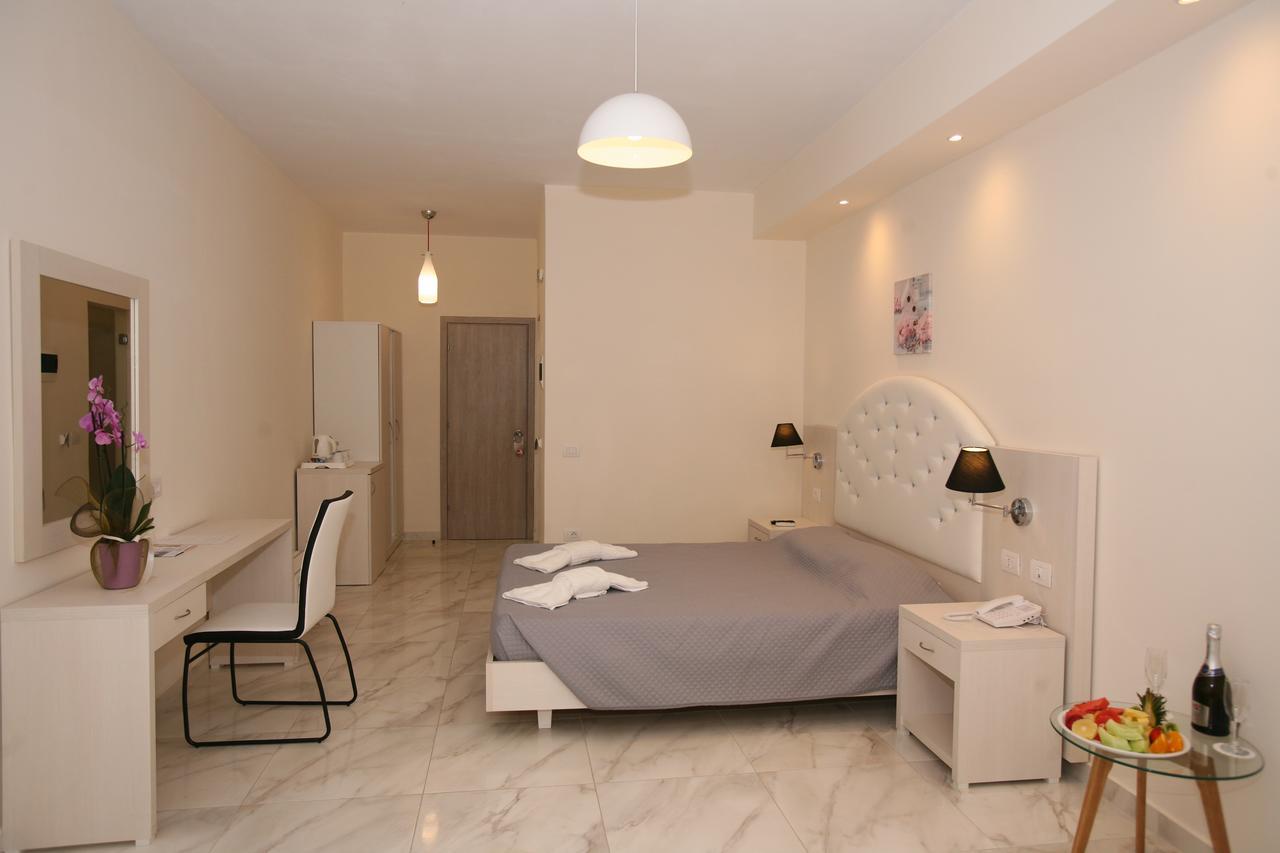 Saint George Palace Agios Georgios Pagon