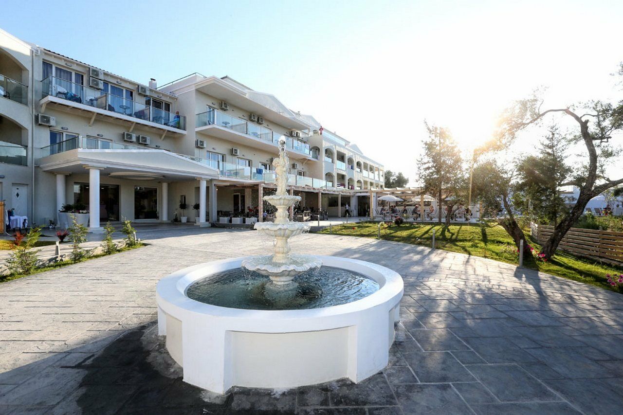 Hotel Saint George Palace 4*