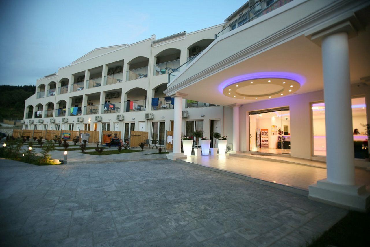 Hotel Saint George Palace